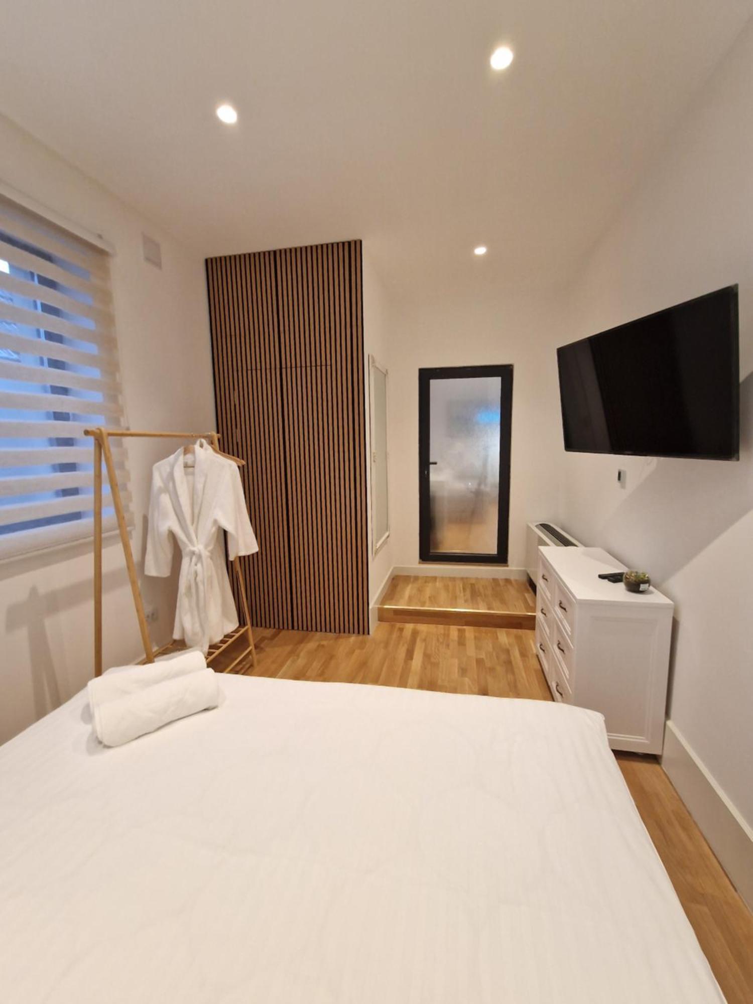 Rokebea Luxury Apartament *
